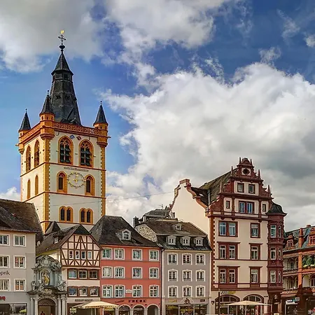 Apartment In With Parking Trier